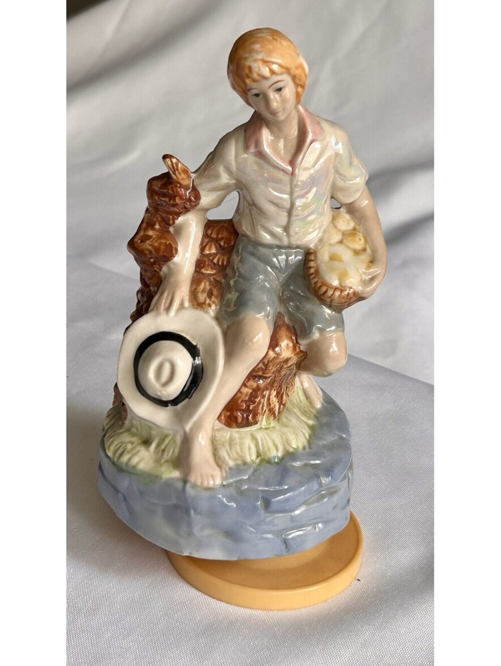 Vintage 8" Sankyo Musical Box Figurine - Plays "It's a Small World After All"